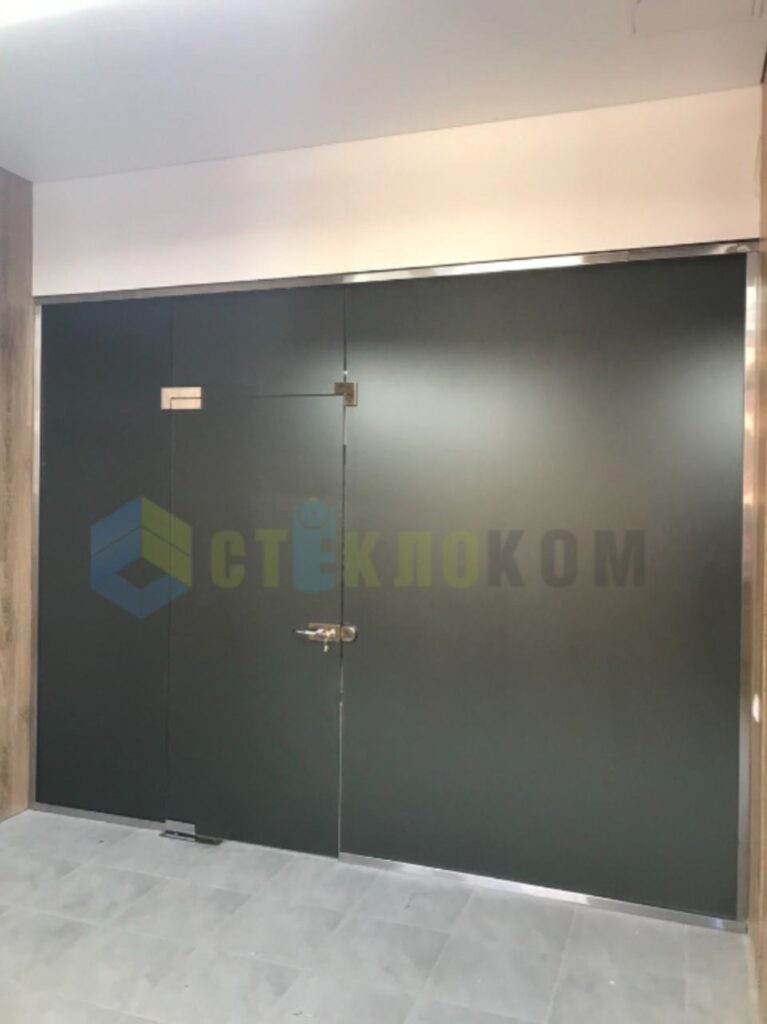 Цельно стеклянная перегородка для офиса