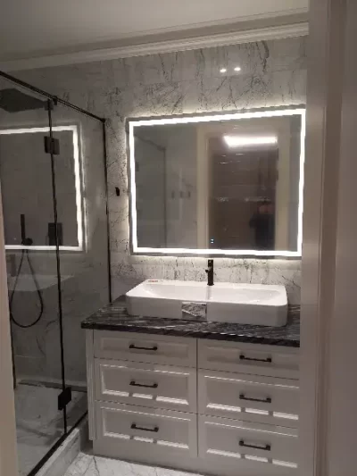 С фронтальной и парящей подсветкой