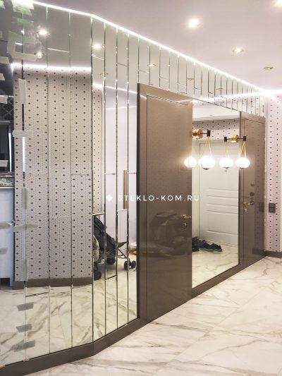 Зеркальное панно настенное от компании стеклоком