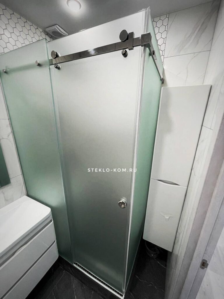 угловая раздвижная кабина