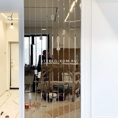 Зеркло бронза в комбинации панно с фацетом 10 мм