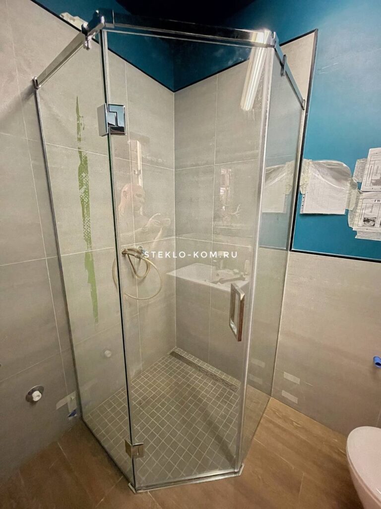 Душевая кабина пятиугольная трапеция