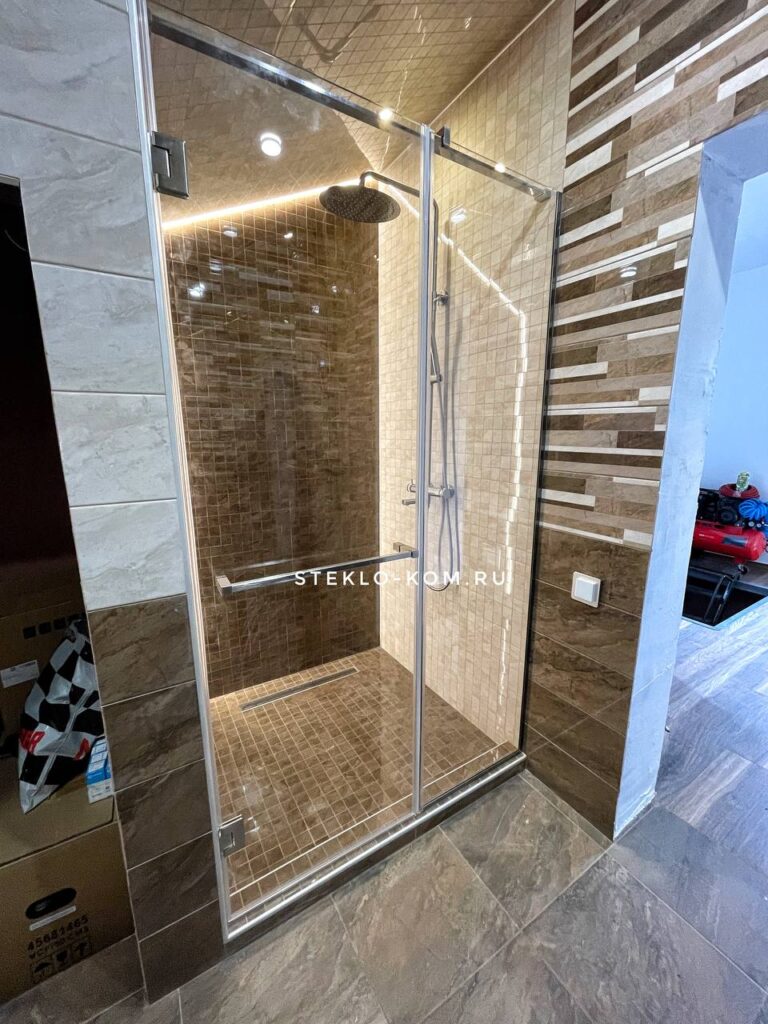 Душевая перегородка в нишу из закаленного стекла