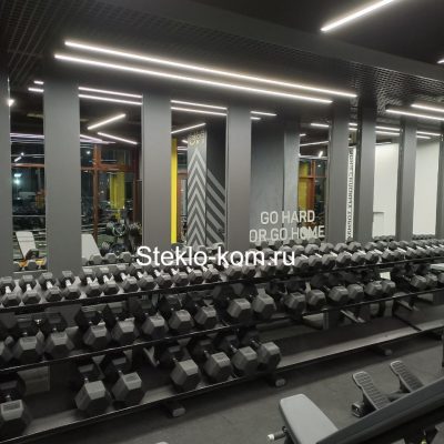Серия зеркал для фитнес клуба