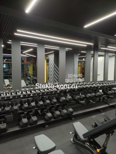 Серия зеркал для фитнес клуба