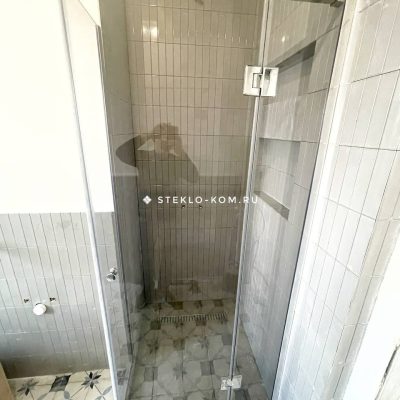 Душевая перегородка на строительный поддон