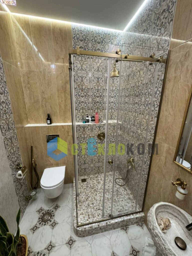 Душевая из стекла без поддона