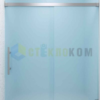 Стеклянная перегородка с раздвижной дверью из закалённого прозрачного стекла в алюминиевом профиле