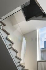 Стеклянное лестничное ограждение и закаленного стекла: фото работы компании стеклоком