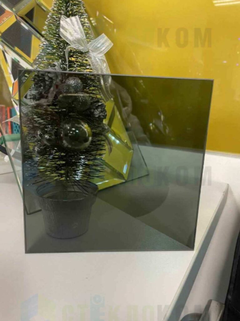 стекло 4 мм тонированное черное