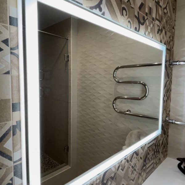 зеркало с подсветкой